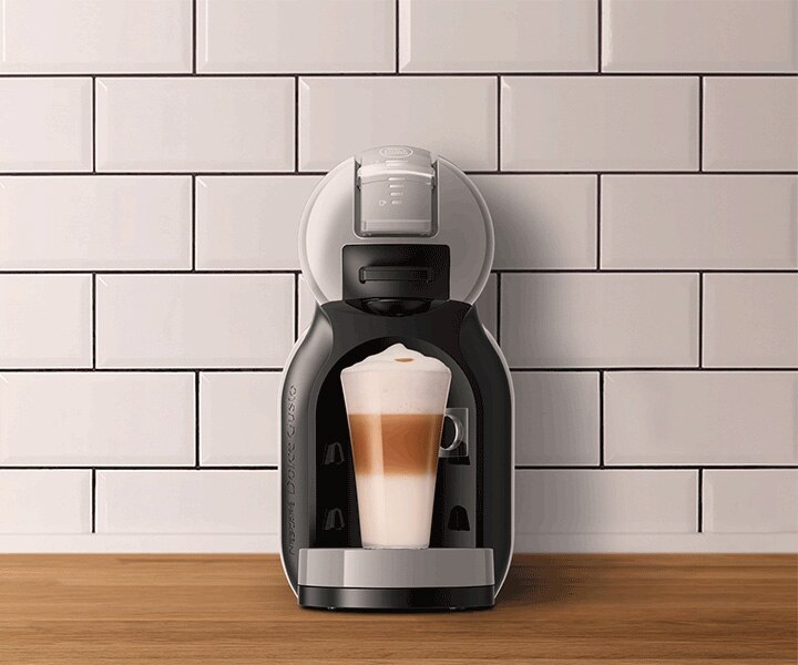 Κοντινές λήψεις Cafetera Mini Me Automática Negra Μηχανή Καφέ NESCAFÉ® Dolce Gusto®